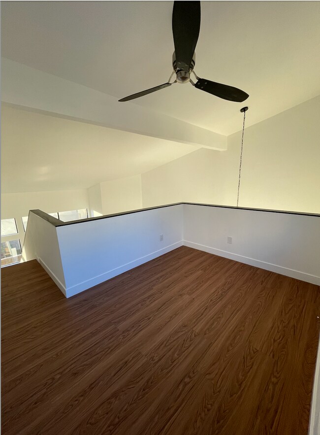 3RD SPACE -OPEN LOFT - 6665 Franklin Ave