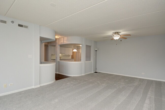 Building Photo - 124 Day St
