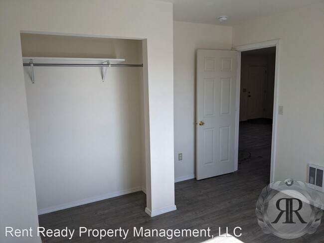 Building Photo - 2 br, 1 bath House - 122 South St