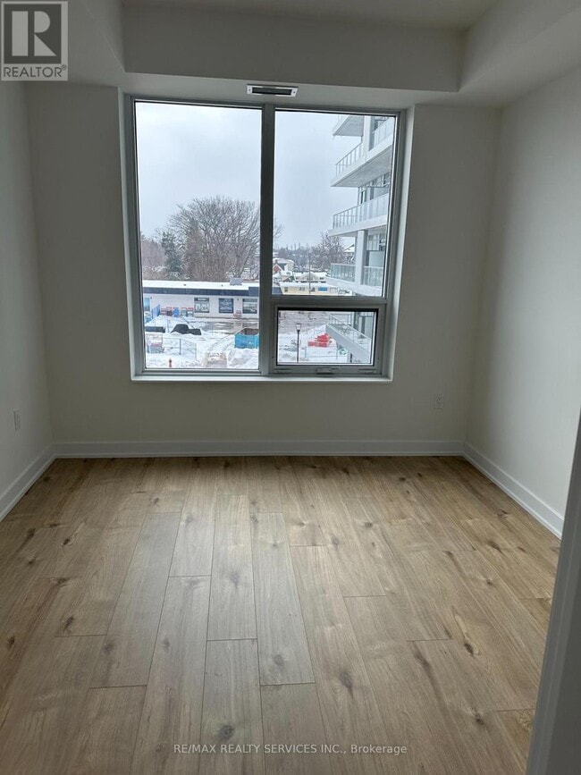 Building Photo - 500 Plains Rd E