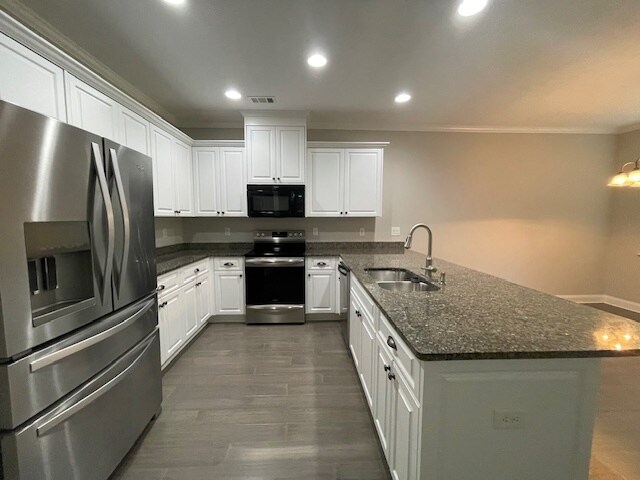 Foto del edificio - 501 Brantley Cove Cir