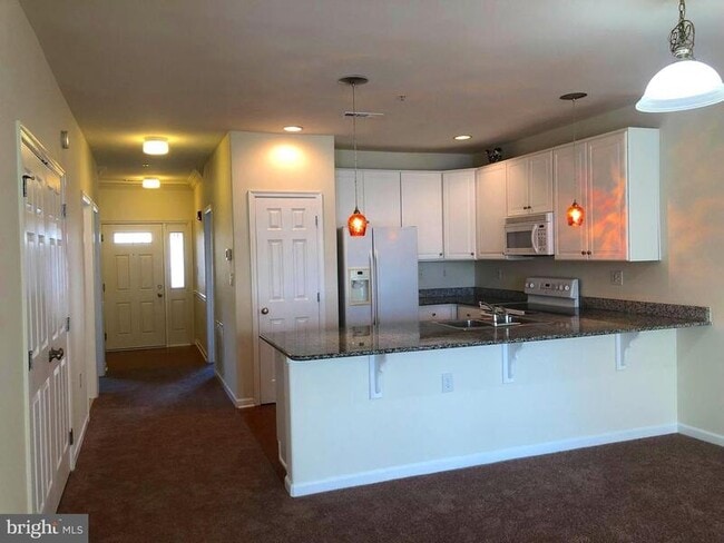 Building Photo - 17432 Slipper Shell Way