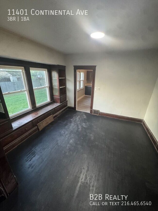 Foto del edificio - 11401 Continental Ave