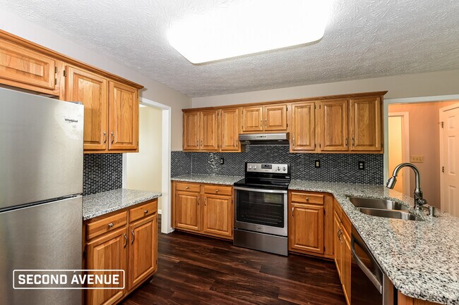 Building Photo - 619 Hardwood Ln