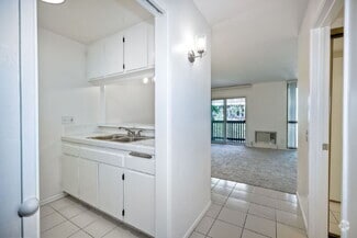 Building Photo - 6202 Friars Rd