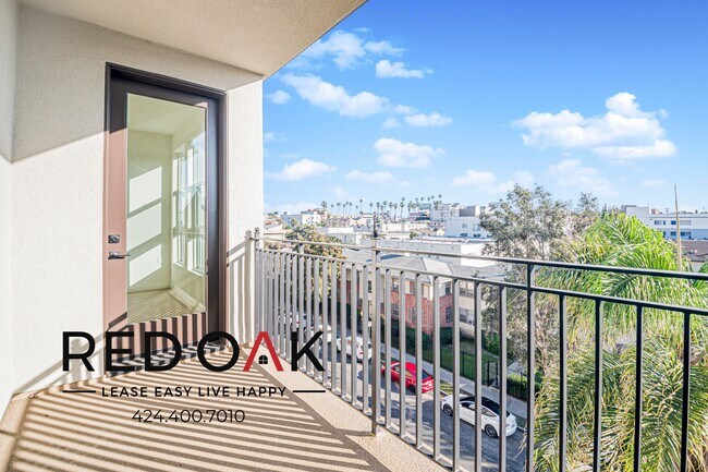 Building Photo - 856 S Gramercy Dr