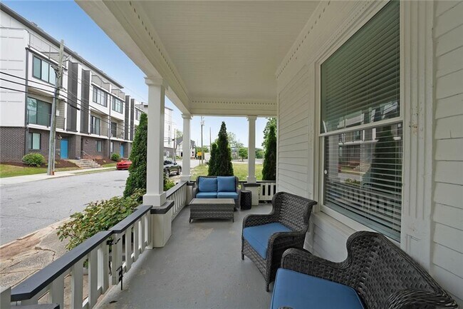 Foto del edificio - 224 Bass St SW
