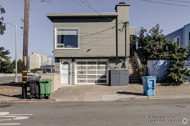 Building Photo - 722 Palmetto Ave