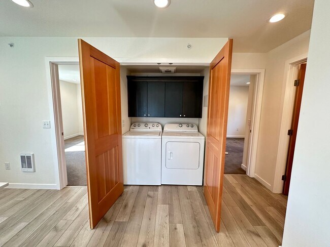 Building Photo - 1502 N 3rd St