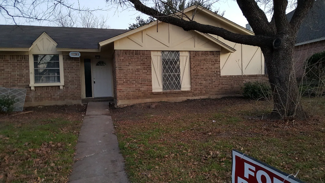 Photo - 2912 Emerald Dr House