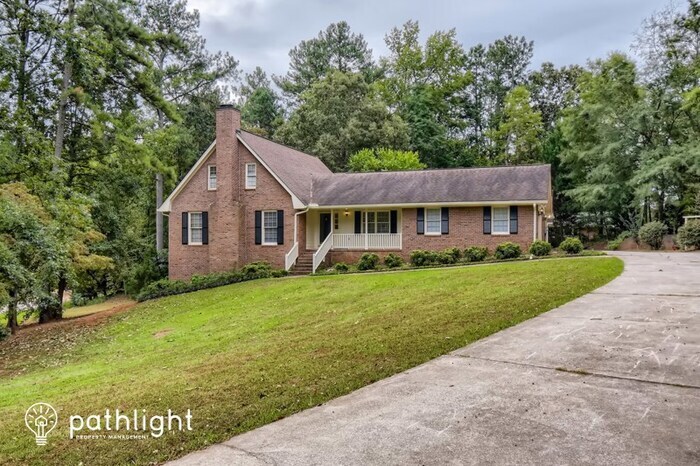 Primary Photo - 150 Plantation Drive, Stockbridge, GA, 30281