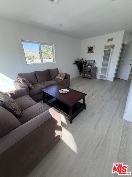 Building Photo - 10354 Oro Vista Ave