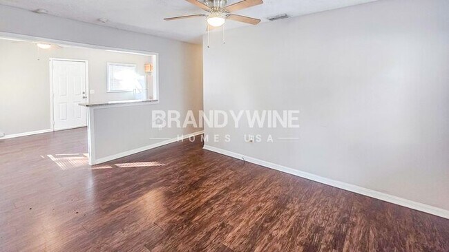 Building Photo - 2610 E Annie St