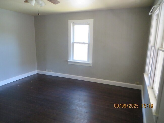 Foto del edificio - 430 E 9th St
