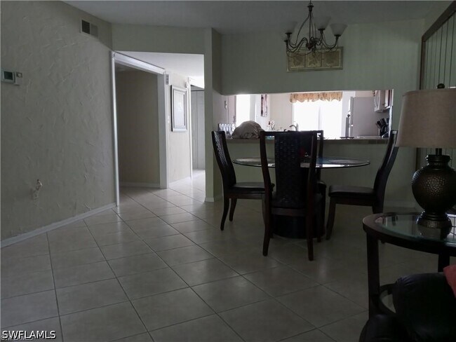 Foto del edificio - 3001 Sandpiper Bay Cir