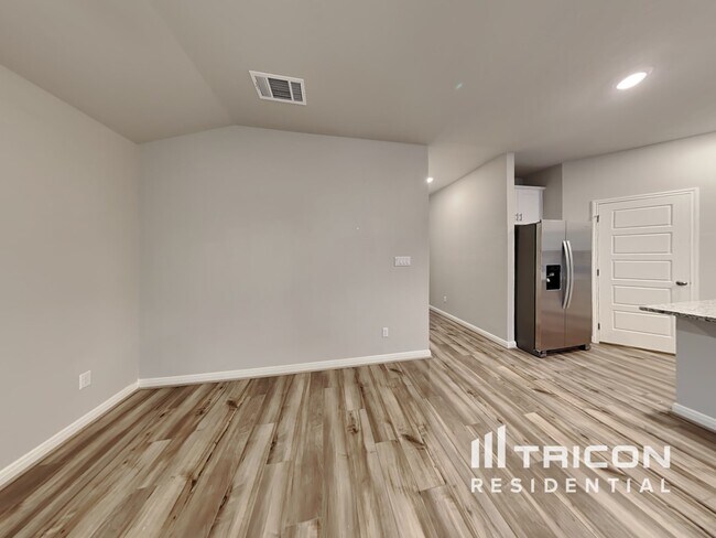 Building Photo - 5819 Nyla Way St. Hedwig TX