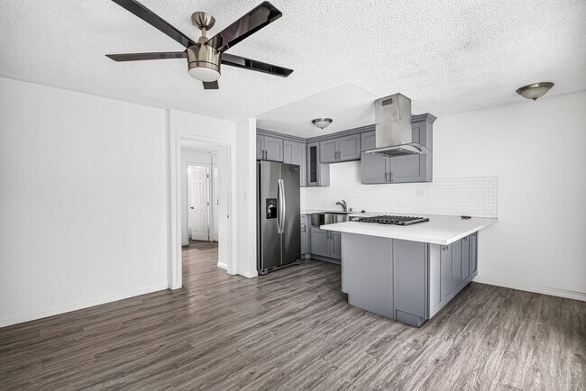 Foto del edificio - 3901 E 11th St