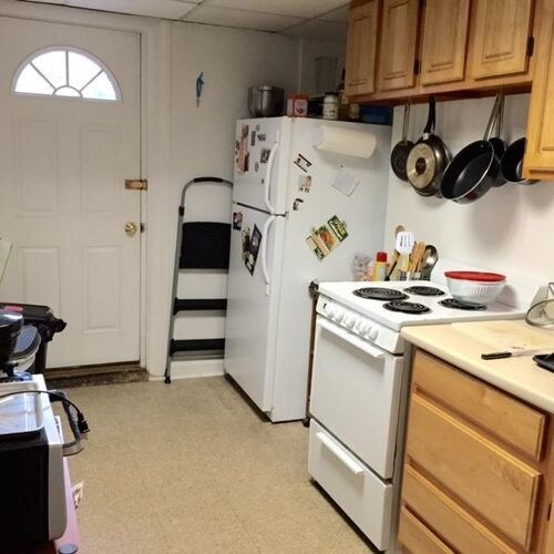 Primary Photo - 1074 Beacon St