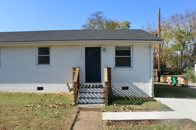 Building Photo - 1401 22nd Ave N