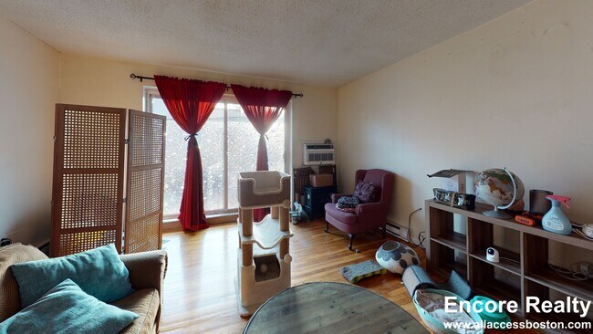 Foto del edificio - 8 Kittredge St