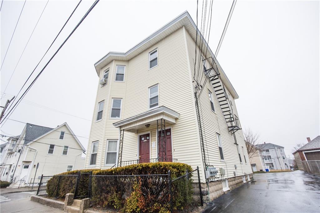 90 Benefit St Unit 2, Pawtucket, RI 02861 Apartment for Rent in