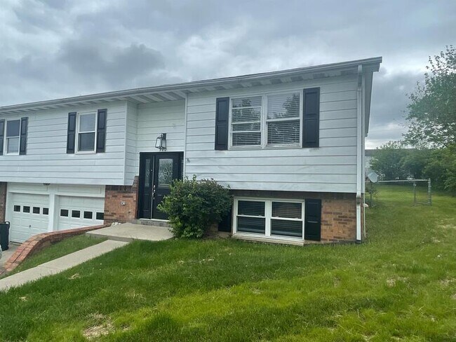 Building Photo - 970 Spanish Grove Dr