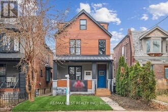 Building Photo - 202 Perth Ave