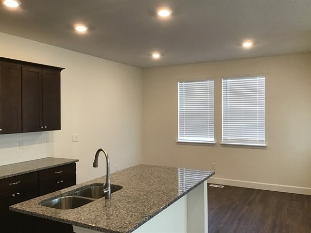 Building Photo - 2321 E Tumbleweed Rd