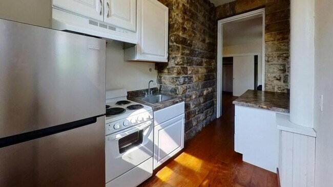 Foto del edificio - 137 E Gorham St