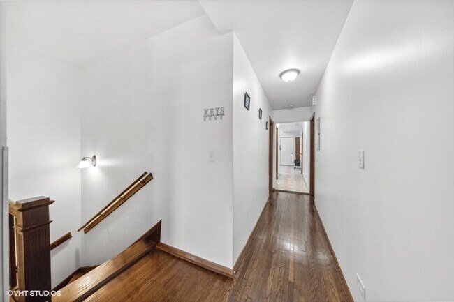 Foto del edificio - 1546 S Drake Ave