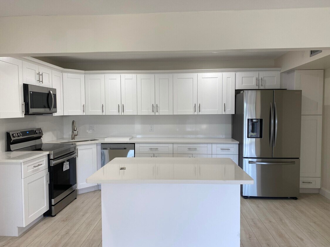 Foto principal - 1455 SW Silver Pine Way