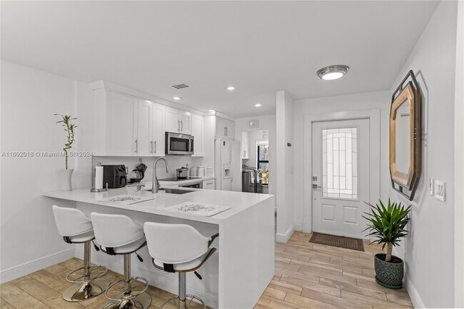 Foto del edificio - 7955 NW 41st Ct