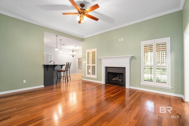Foto del edificio - 257 Falls Creek St