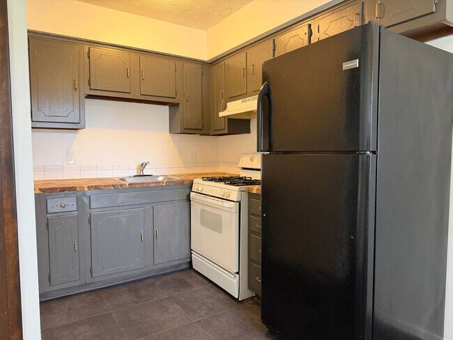 Foto del edificio - 3015 Bollinger Ave NE