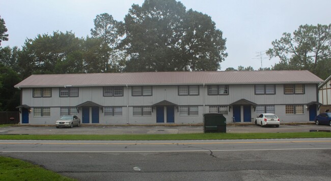 Building Photo - 901 Orange St