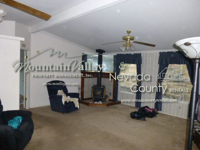 Building Photo - 16260 Hillaire Rd