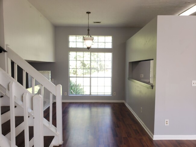 Foto del edificio - Nice 3BR Walking Distance to Lithonia High