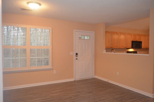 Building Photo - 8955 Bryant Field Cir