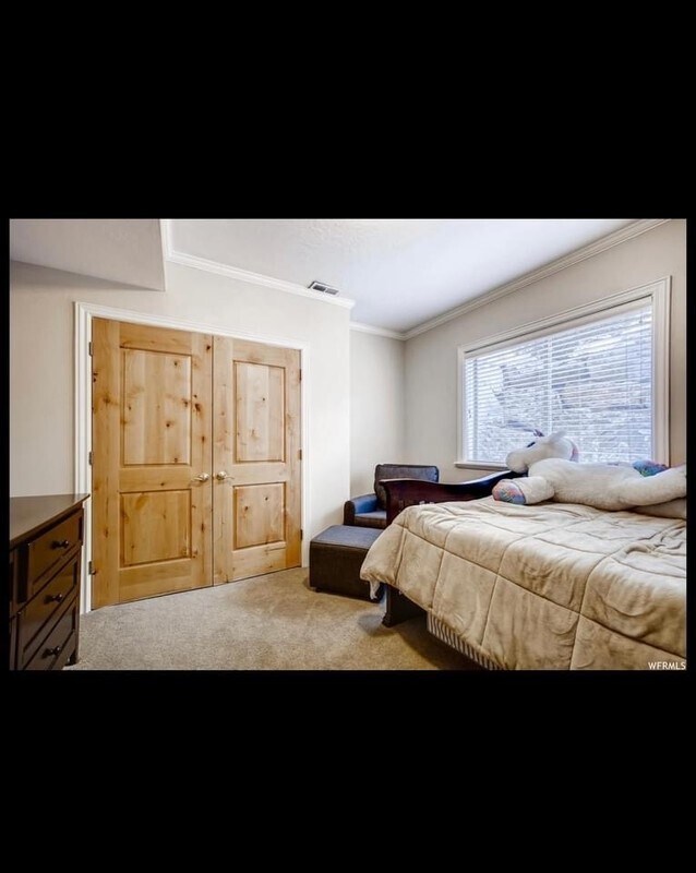 Foto del edificio - 8934 N Pine Hollow Dr