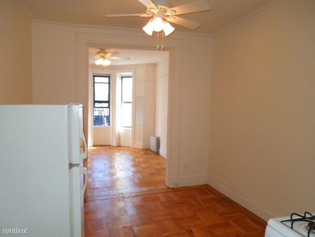Building Photo - 376 2nd St