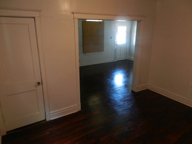 Foto del edificio - 5111 St Louis Ave