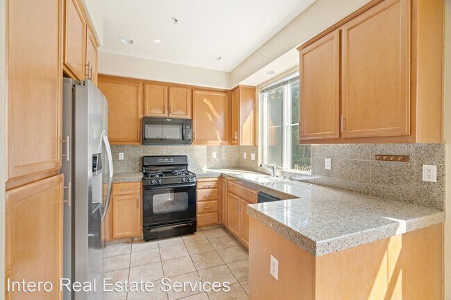 Building Photo - 3 br, 2.5 bath House - 1809 Silva Place