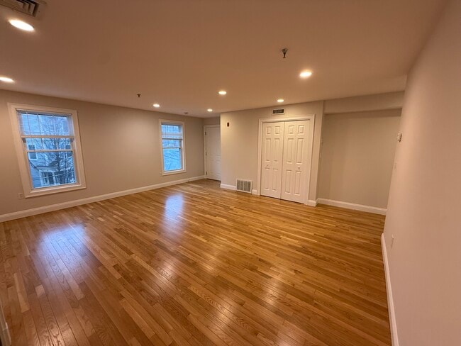 Foto del edificio - 135 Calumet St