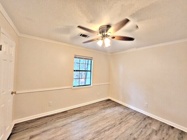 Building Photo - (AVI-1) 1608 O'rorke Ln