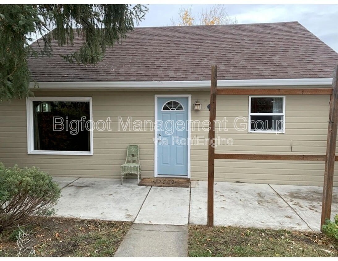 Primary Photo - 1216 Cannon St