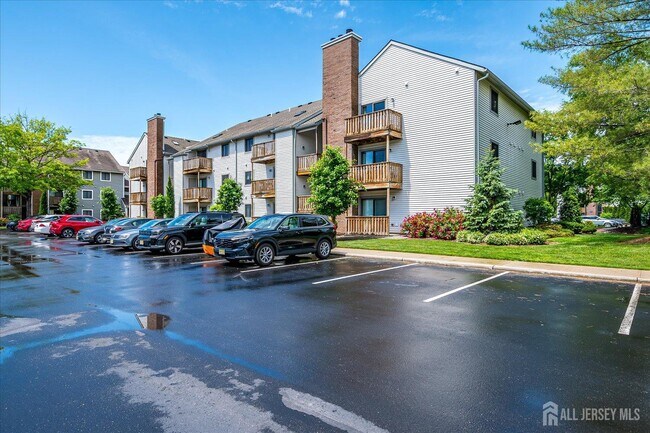 Foto del edificio - 5319 Ravens Crest Dr