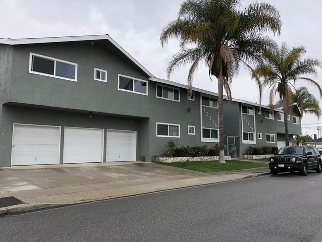 Building Photo - 15515 S Budlong Pl