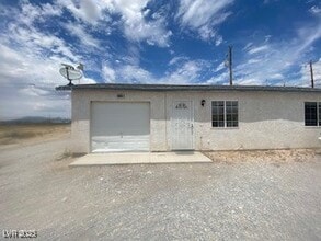 Building Photo - 1960 Haiwee St