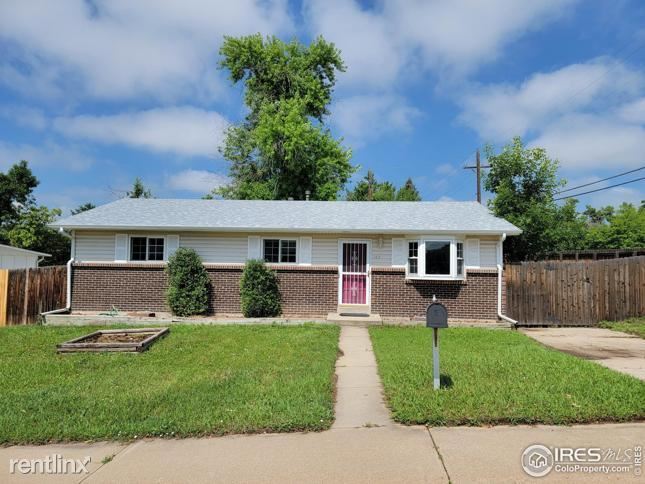 Primary Photo - 3 br, 1 bath House - 1613 i Longs Peak Dr