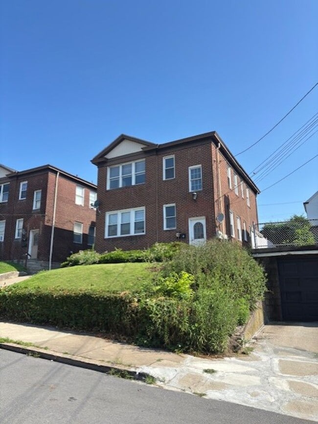 Photo - 2709 Pyramid Ave Apartment